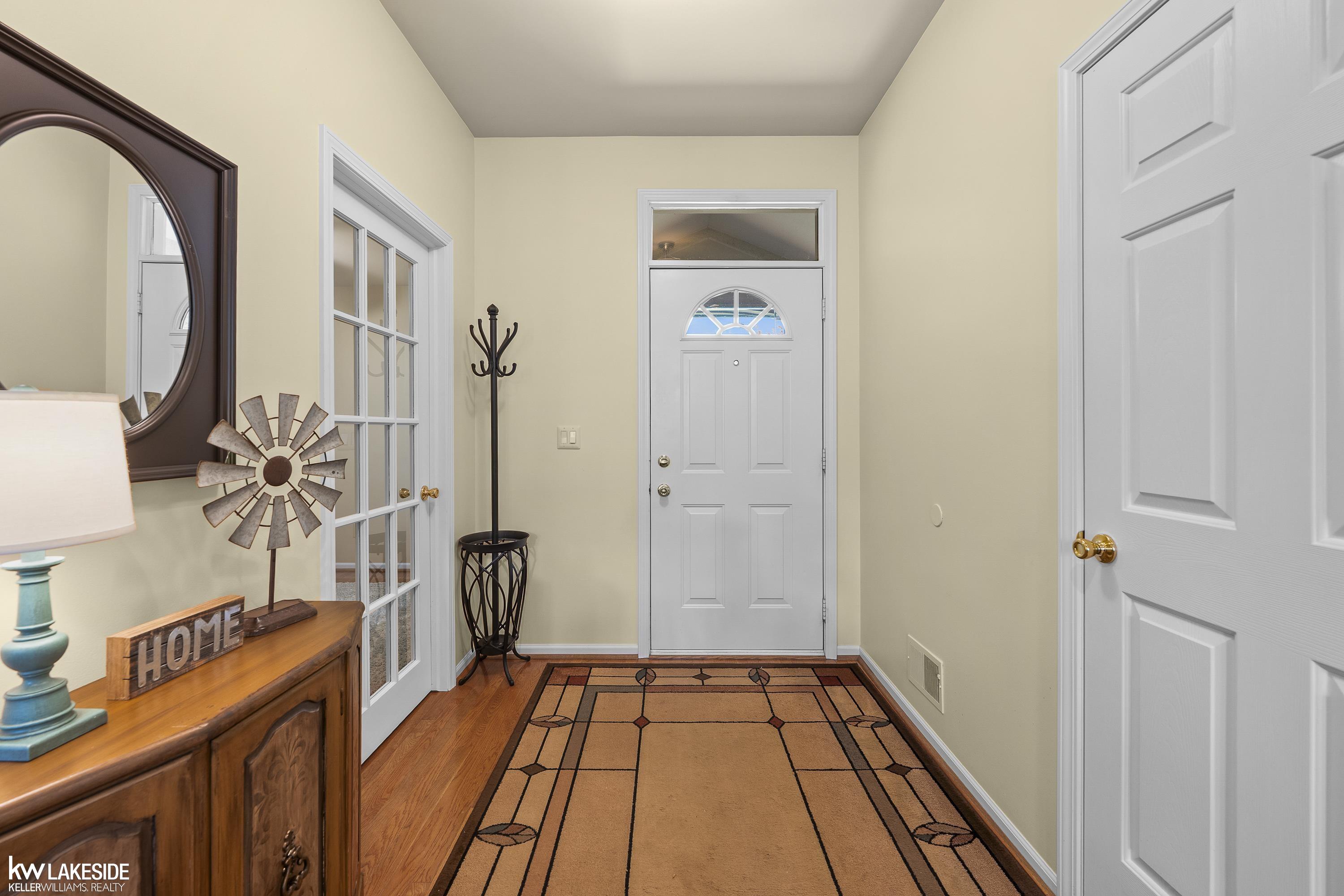 40134 Riverbend Drive Sterling Heights, MI 48310 - Photo 3 of 42