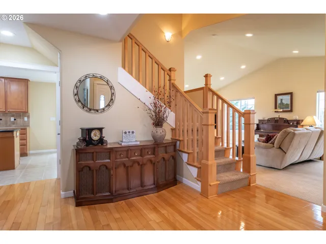 $515,000 | 902 North View Drive, Winchester, OR 97495