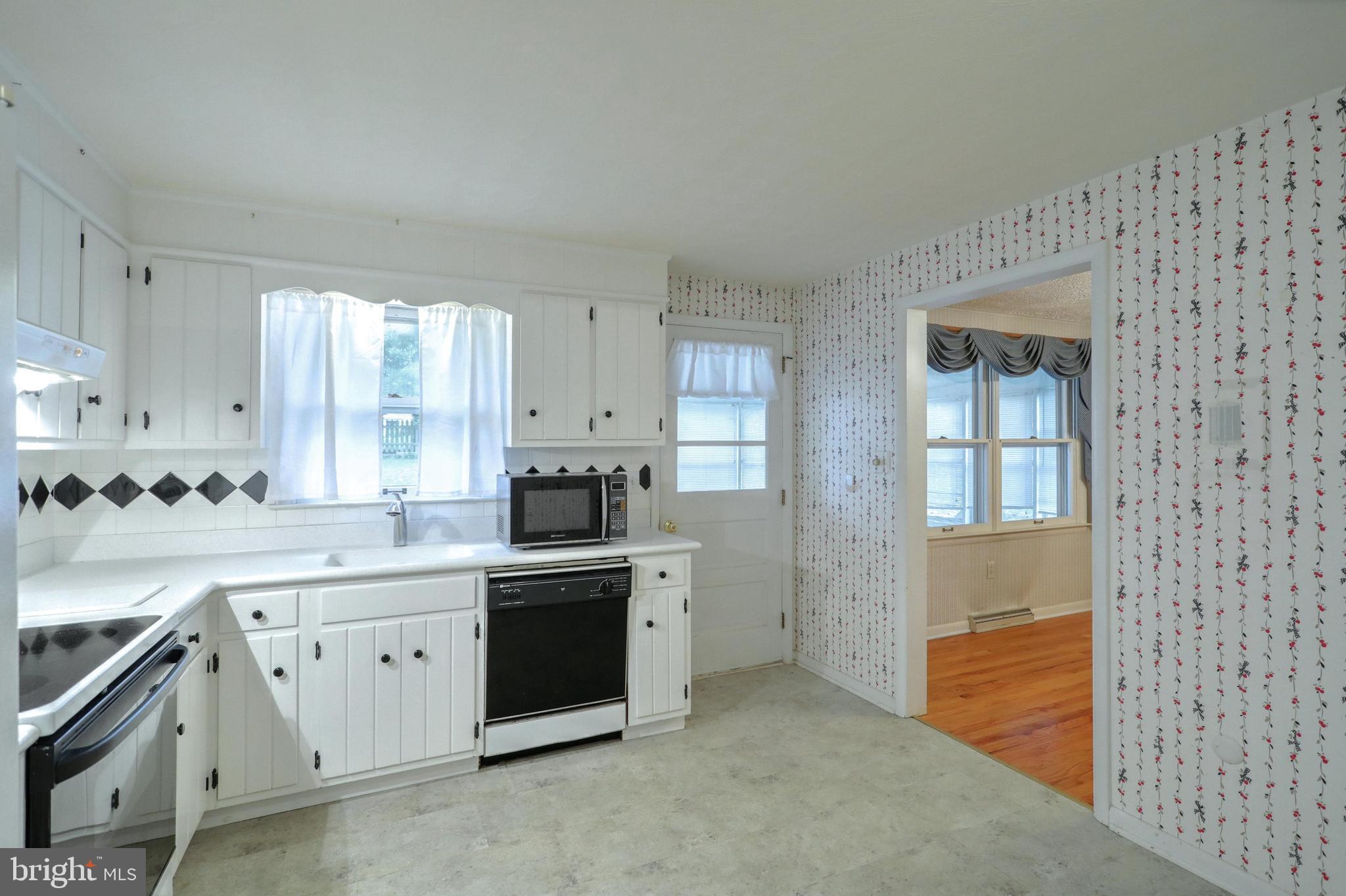 230 Margate Road York, PA 17408 - Photo 11 of 27