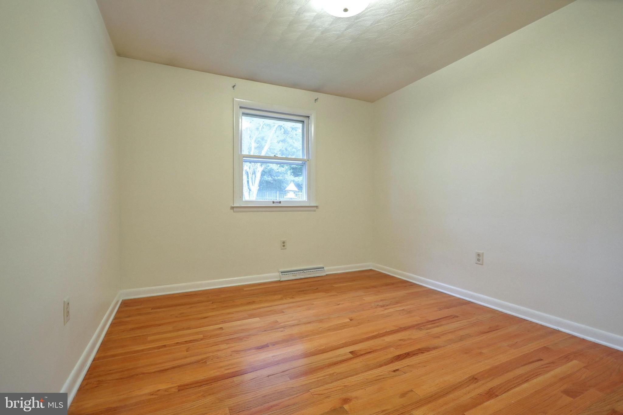 230 Margate Road York, PA 17408 - Photo 15 of 27