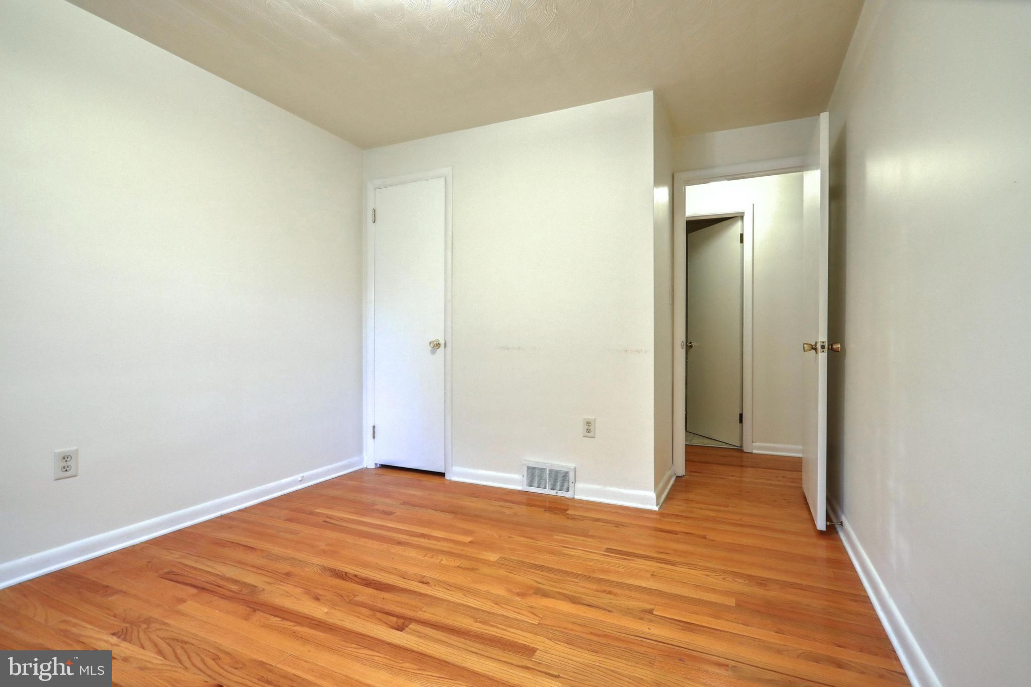 230 Margate Road York, PA 17408 - Photo 16 of 27