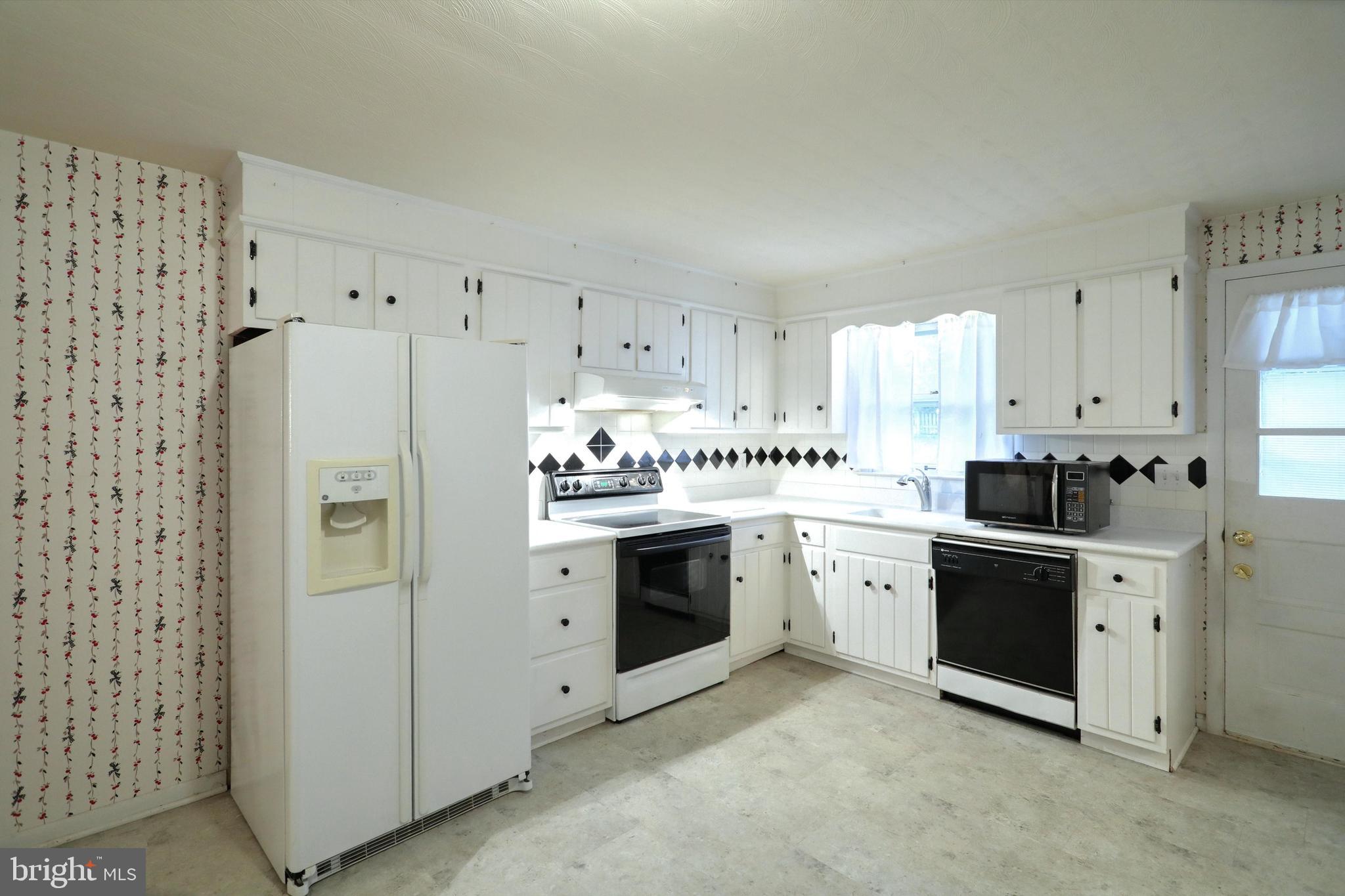 230 Margate Road York, PA 17408 - Photo 10 of 27