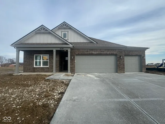 $374,900 | 5885 Norfolk Road, Greenwood, IN 46143