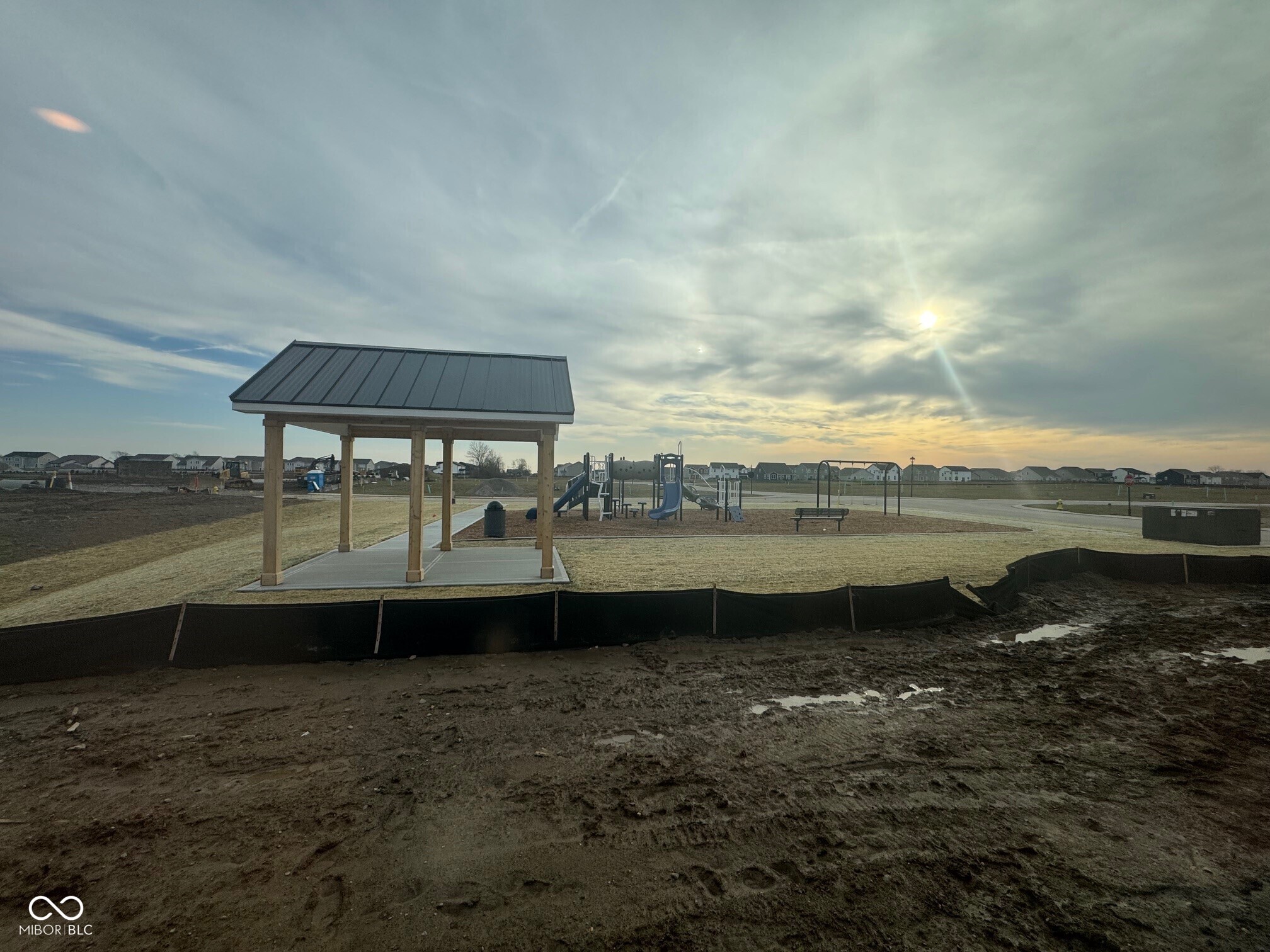 5885 Norfolk Road Greenwood, IN 46143 - Photo 2 of 27