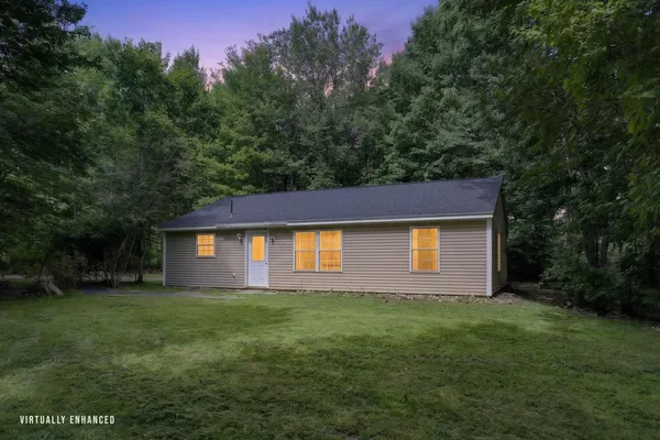 $299,900 | 25 Matthews Avenue, Vassalboro, ME 04989