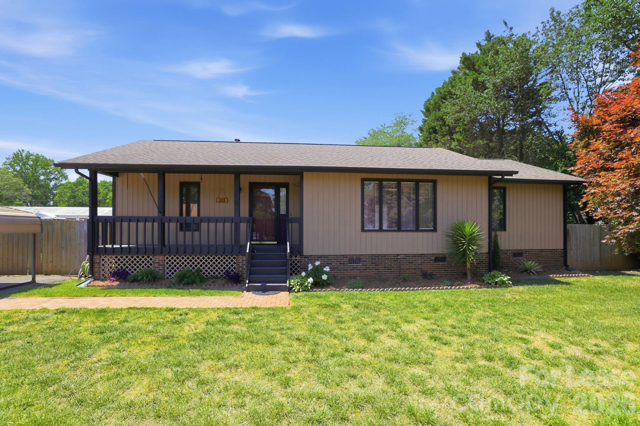 303 Ford Street Cramerton, NC 28032 - Photo 1 of 26