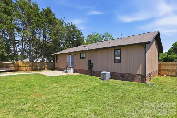 $1,950 | 303 Ford Street, Cramerton, NC 28032