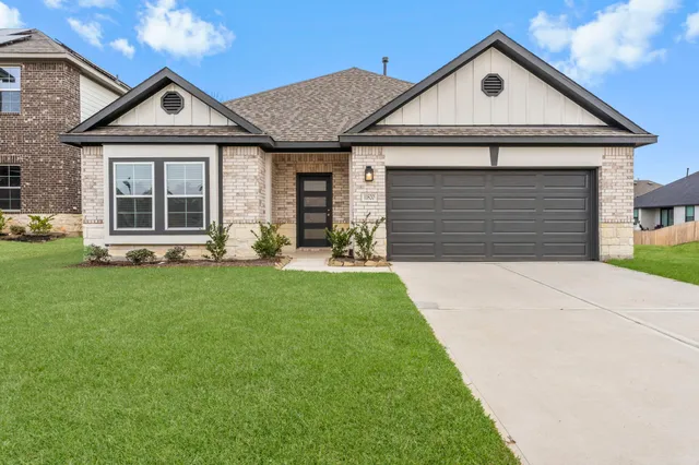 $1,950 | 11820 Whirlaway Drive, Willis, TX 77318