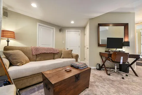 $400,000 | 3095 Raintree Drive, Gibsonia, PA 15044