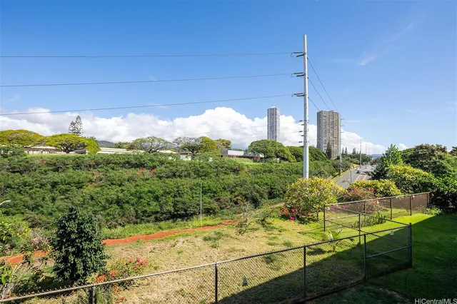 $2,300 | 98-640 Moanalua Loop, Unit 2023, Aiea, HI 96701