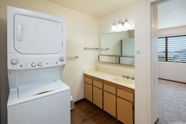 $2,300 | 98-640 Moanalua Loop, Unit 2023, Aiea, HI 96701