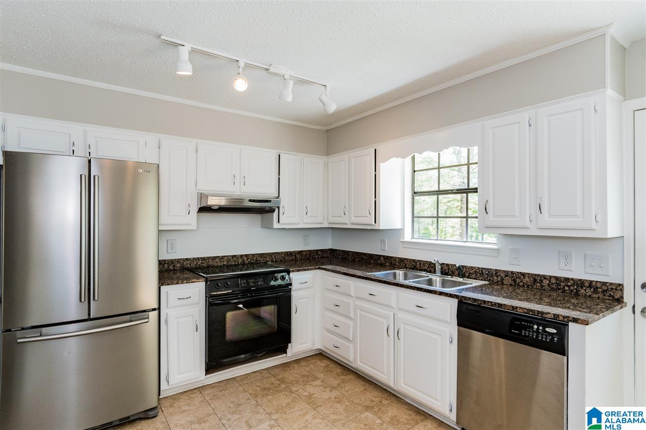 442 Red Stick Road Pelham, AL 35124 - Photo 13 of 44