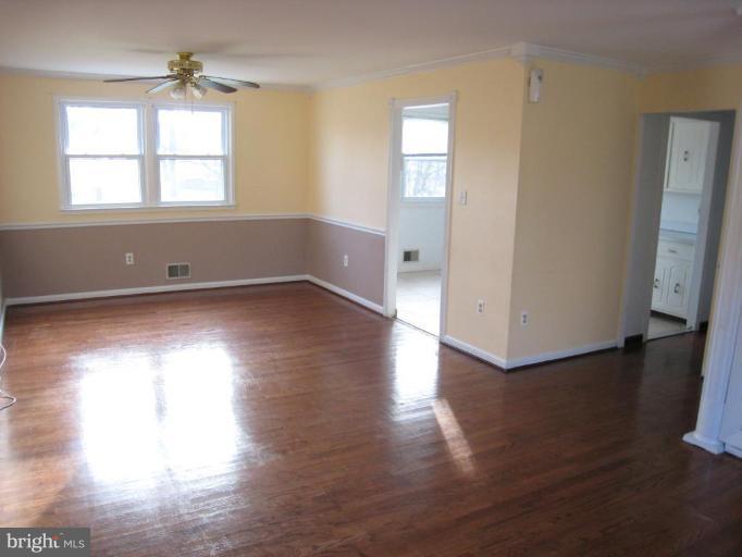 6549 Bock Road Oxon Hill, MD 20745 - Photo 2 of 20 Dining Area