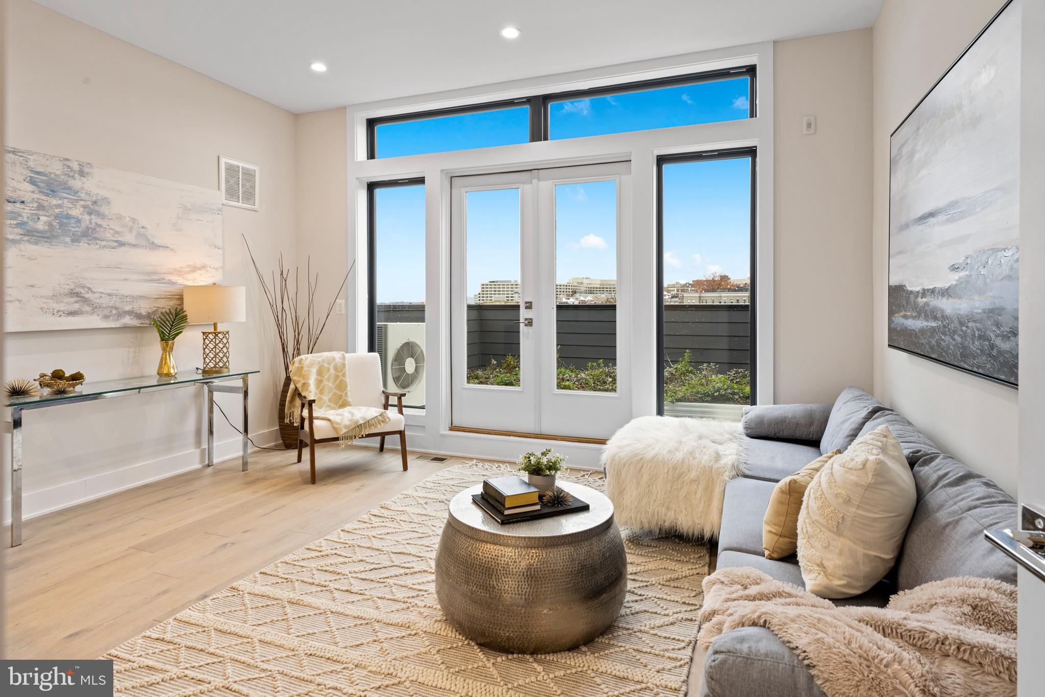 And ALL the natural light you could want!