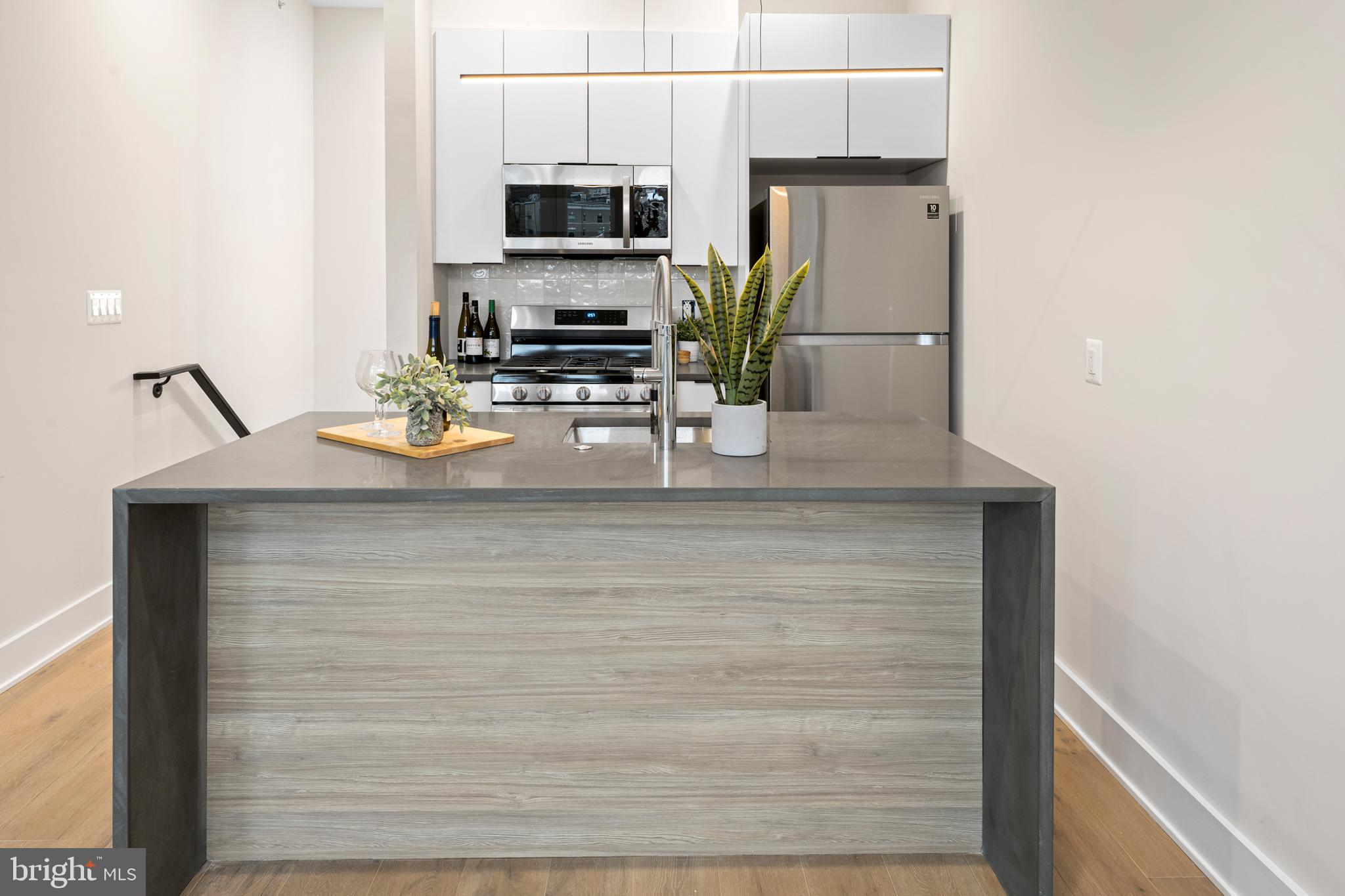 2238 Ontario Road Northwest, Unit 8 Washington, DC 20009 - Photo 6 of 19