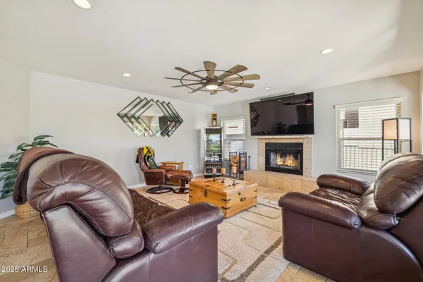 $1,168,000 | 919 South Paradise Drive, Gilbert, AZ 85233