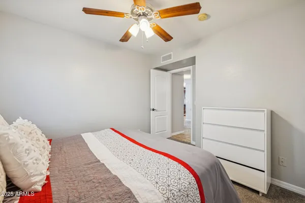 $1,168,000 | 919 South Paradise Drive, Gilbert, AZ 85233