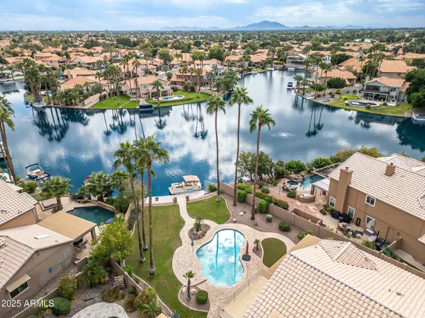$1,168,000 | 919 South Paradise Drive, Gilbert, AZ 85233
