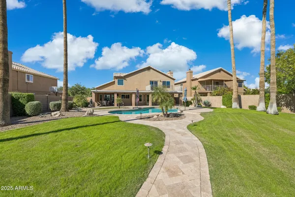 $1,168,000 | 919 South Paradise Drive, Gilbert, AZ 85233