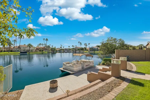 $1,168,000 | 919 South Paradise Drive, Gilbert, AZ 85233