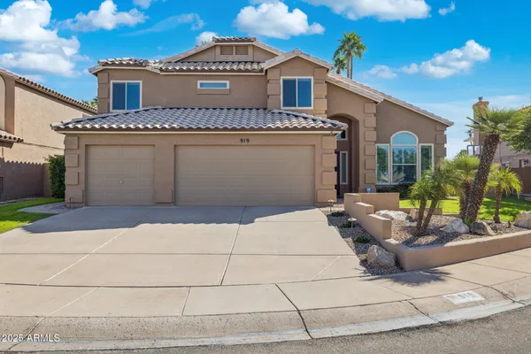 $1,168,000 | 919 South Paradise Drive, Gilbert, AZ 85233