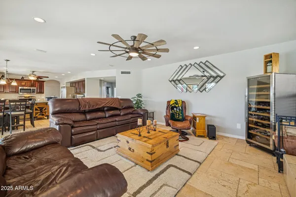 $1,168,000 | 919 South Paradise Drive, Gilbert, AZ 85233