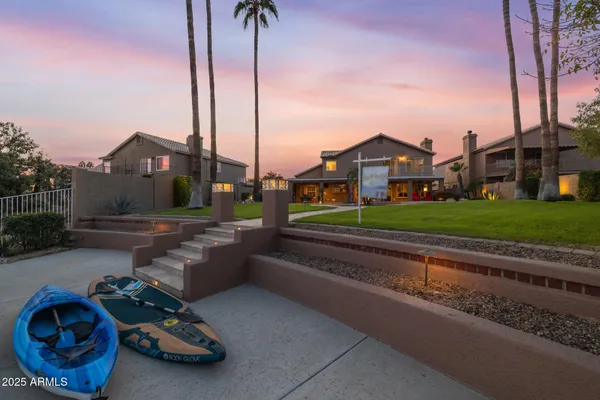 $1,168,000 | 919 South Paradise Drive, Gilbert, AZ 85233