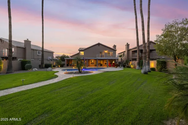 $1,168,000 | 919 South Paradise Drive, Gilbert, AZ 85233