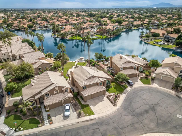 $1,198,000 | 919 South Paradise Drive, Gilbert, AZ 85233