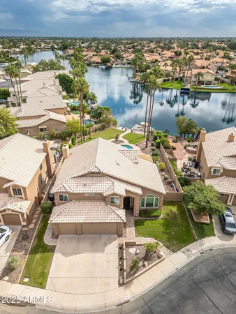 $1,168,000 | 919 South Paradise Drive, Gilbert, AZ 85233