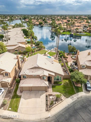 $1,198,000 | 919 South Paradise Drive, Gilbert, AZ 85233