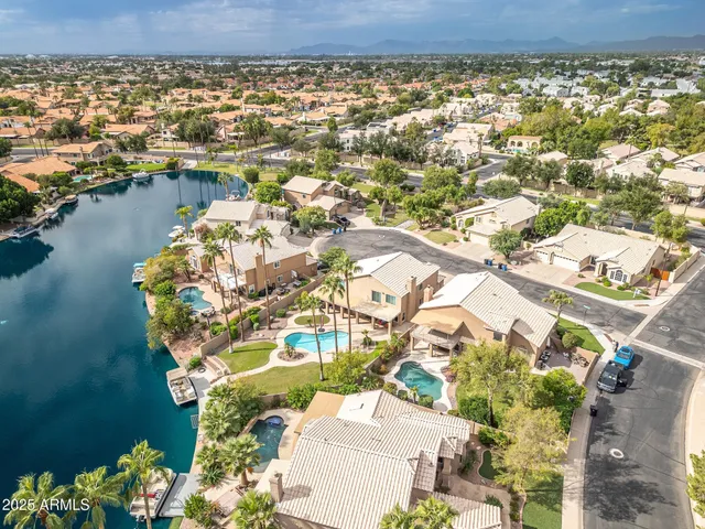 $1,198,000 | 919 South Paradise Drive, Gilbert, AZ 85233