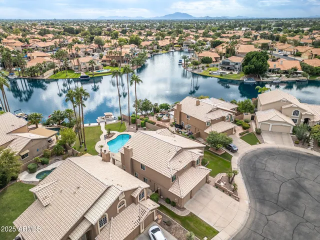 $1,198,000 | 919 South Paradise Drive, Gilbert, AZ 85233