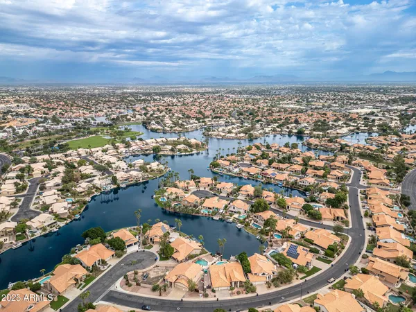 $1,168,000 | 919 South Paradise Drive, Gilbert, AZ 85233