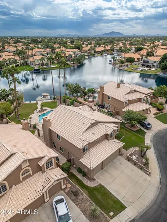 $1,168,000 | 919 South Paradise Drive, Gilbert, AZ 85233