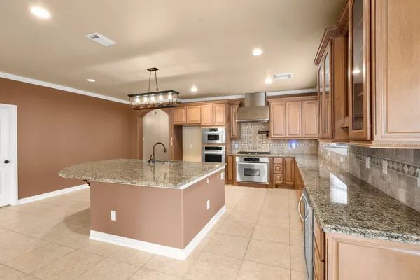 $405,000 | 110 David Forest Lane, Conroe, TX 77384