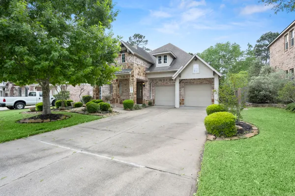 $405,000 | 110 David Forest Lane, Conroe, TX 77384