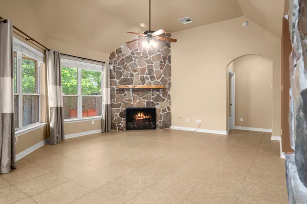 $405,000 | 110 David Forest Lane, Conroe, TX 77384