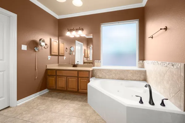 $405,000 | 110 David Forest Lane, Conroe, TX 77384