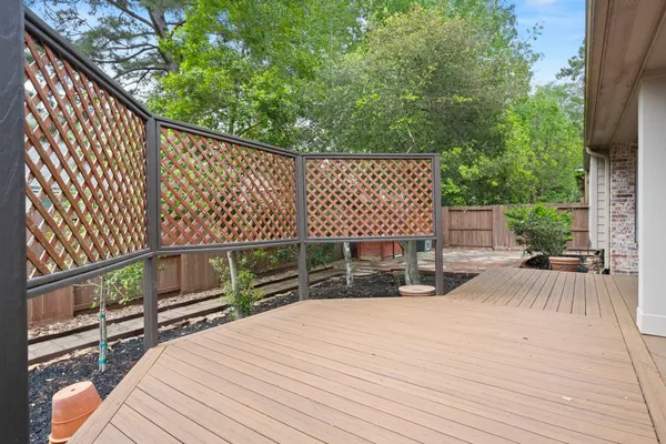 $405,000 | 110 David Forest Lane, Conroe, TX 77384