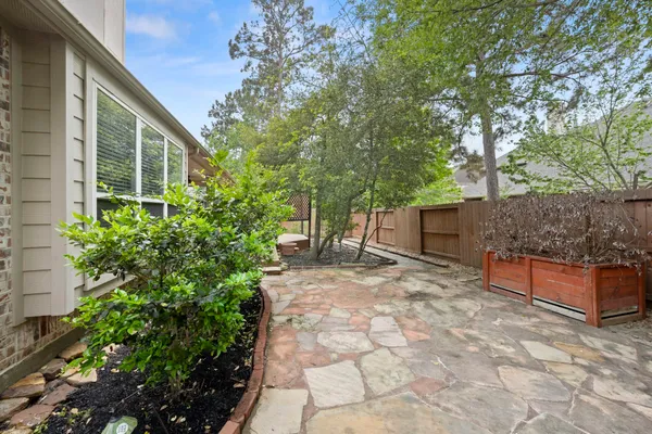 $405,000 | 110 David Forest Lane, Conroe, TX 77384