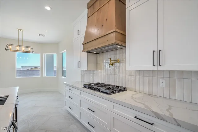 $984,900 | 1525 Heights Drive, Logandale, NV 89021