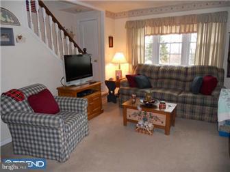 54 Fahnestock Road Malvern, PA 19355 - Photo 4 of 12 Living Room