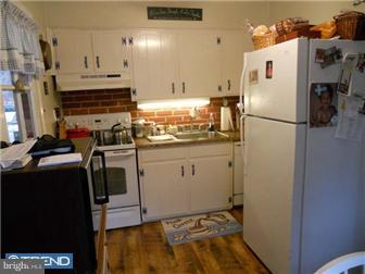 54 Fahnestock Road Malvern, PA 19355 - Photo 6 of 12 Kitchen