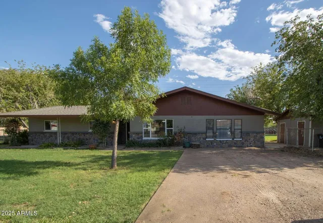 $1,189,000 | 2975 East Campbell Road, Gilbert, AZ 85234