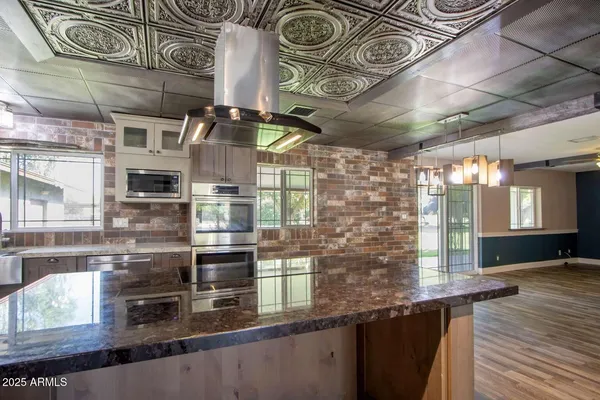 $1,170,000 | 2975 East Campbell Road, Gilbert, AZ 85234
