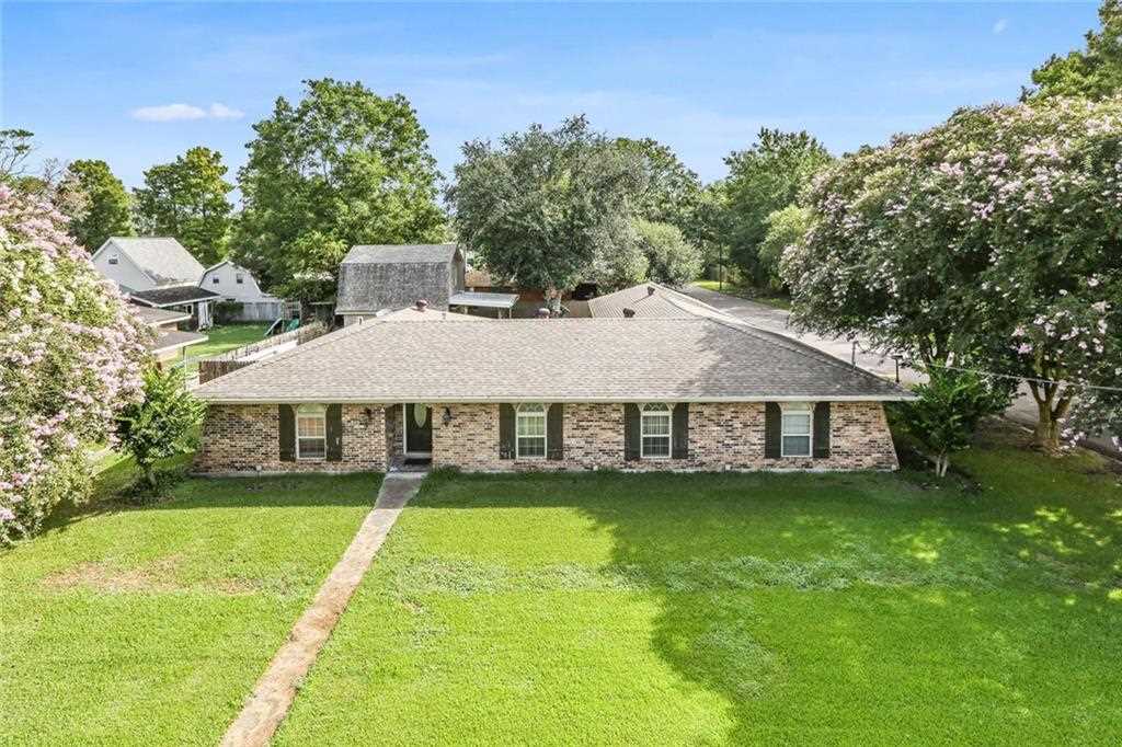 359 Courville Drive Luling, LA 70070 - Photo 2 of 22 Gallery Image 2