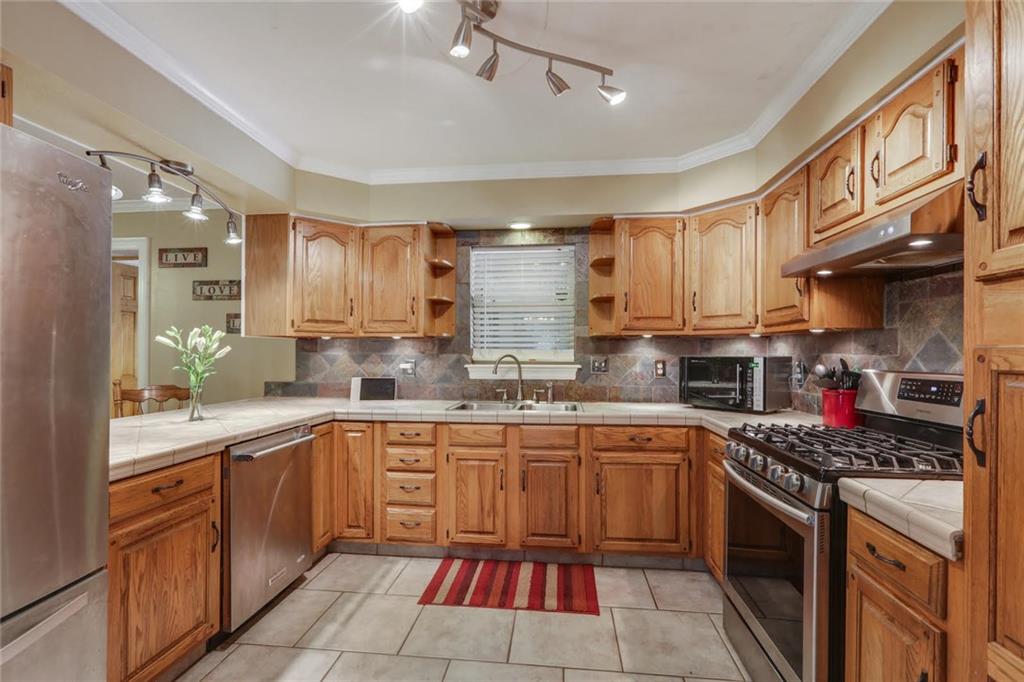359 Courville Drive Luling, LA 70070 - Photo 7 of 22 Gallery Image 7