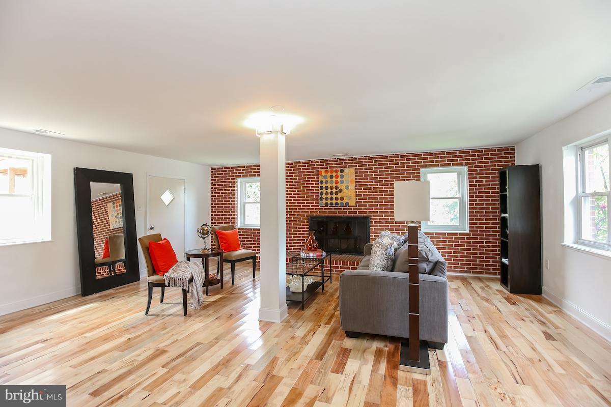 1415 Howard Road Southeast Washington, DC 20020 - Photo 11 of 29 Family Room