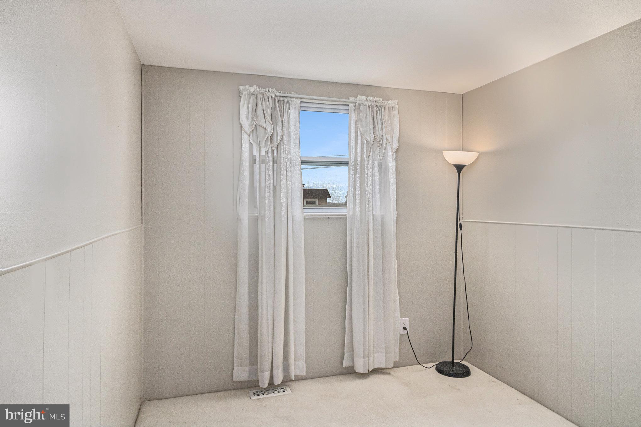 12206 Barbary Road Philadelphia, PA 19154 - Photo 20 of 28 a view of a room with an empty space